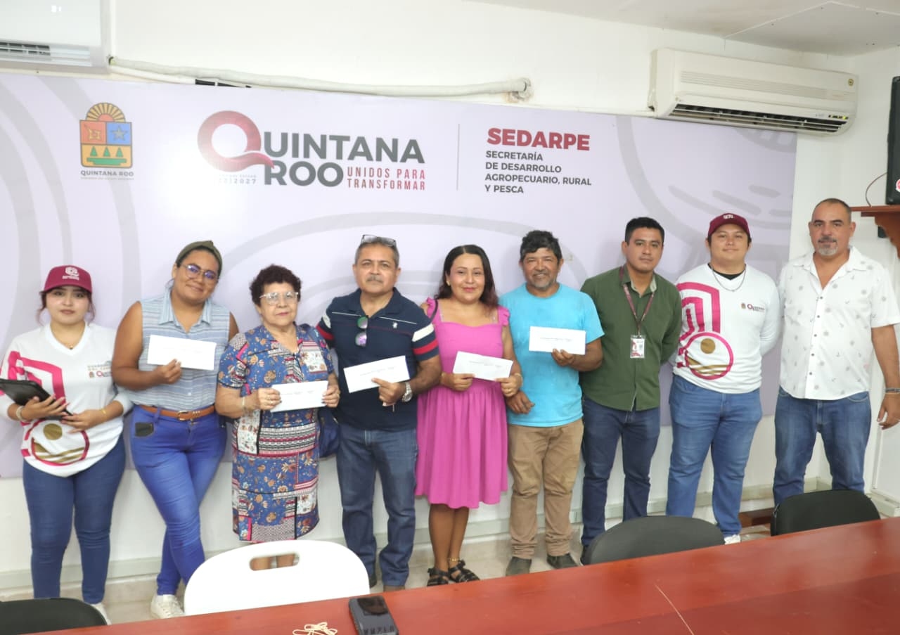 SEDARPE avanza en entrega de tarjetas de despensa