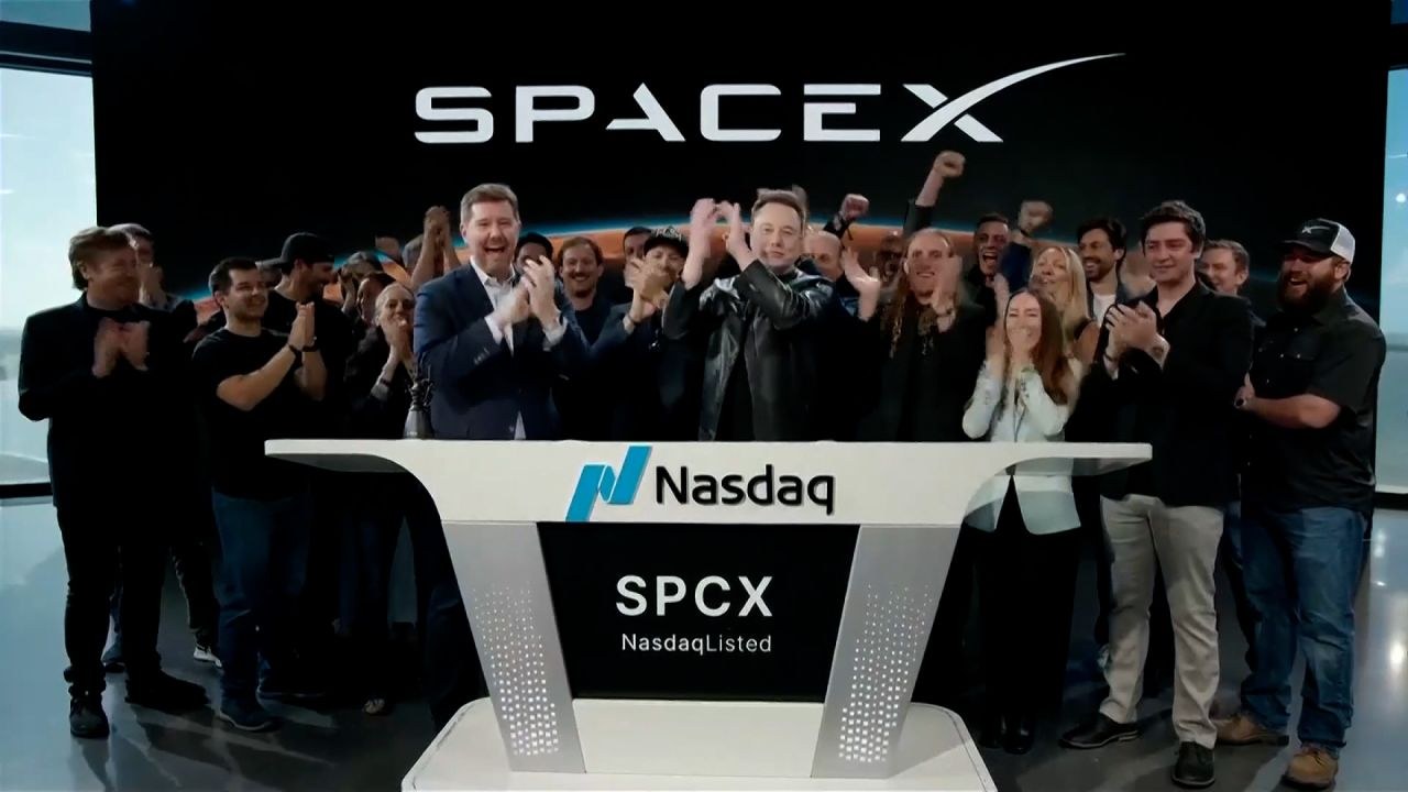 SpaceX supera a Amazon tras debut bursátil histórico