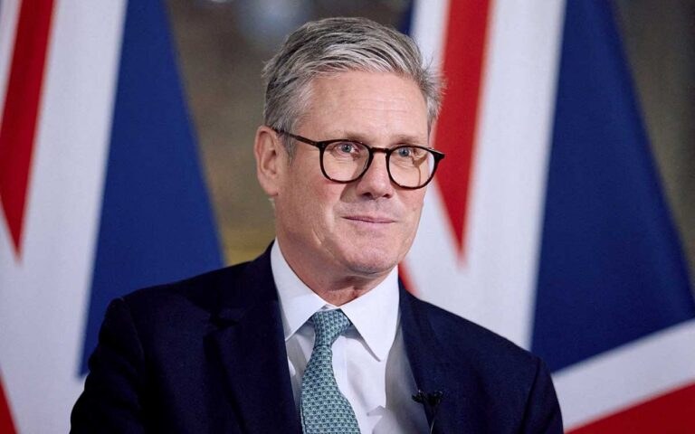 Trump prevé renuncia de Starmer como primer ministro británico