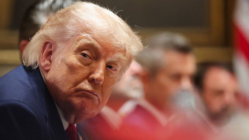 01_trump-fondo.jpg