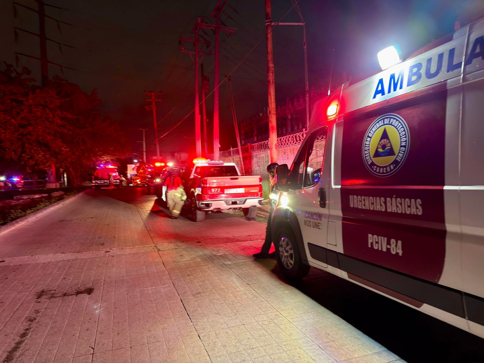 Incendio en subestación de CFE en Cancún controlado