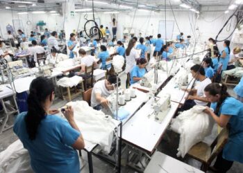 Colombia trabaja mucho pero tiene baja productividad laboral