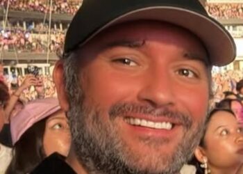 Fallece productor de Love Island USA en Fiji