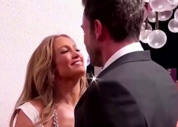 Jennifer López revela cómo reconstruyó su vida tras divorcio