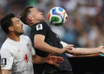 Nueva Zelanda sorprende a Irán con gol temprano