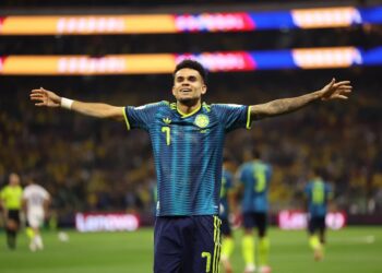 Gera Ponce apoya a Luis Díaz en partido de Colombia