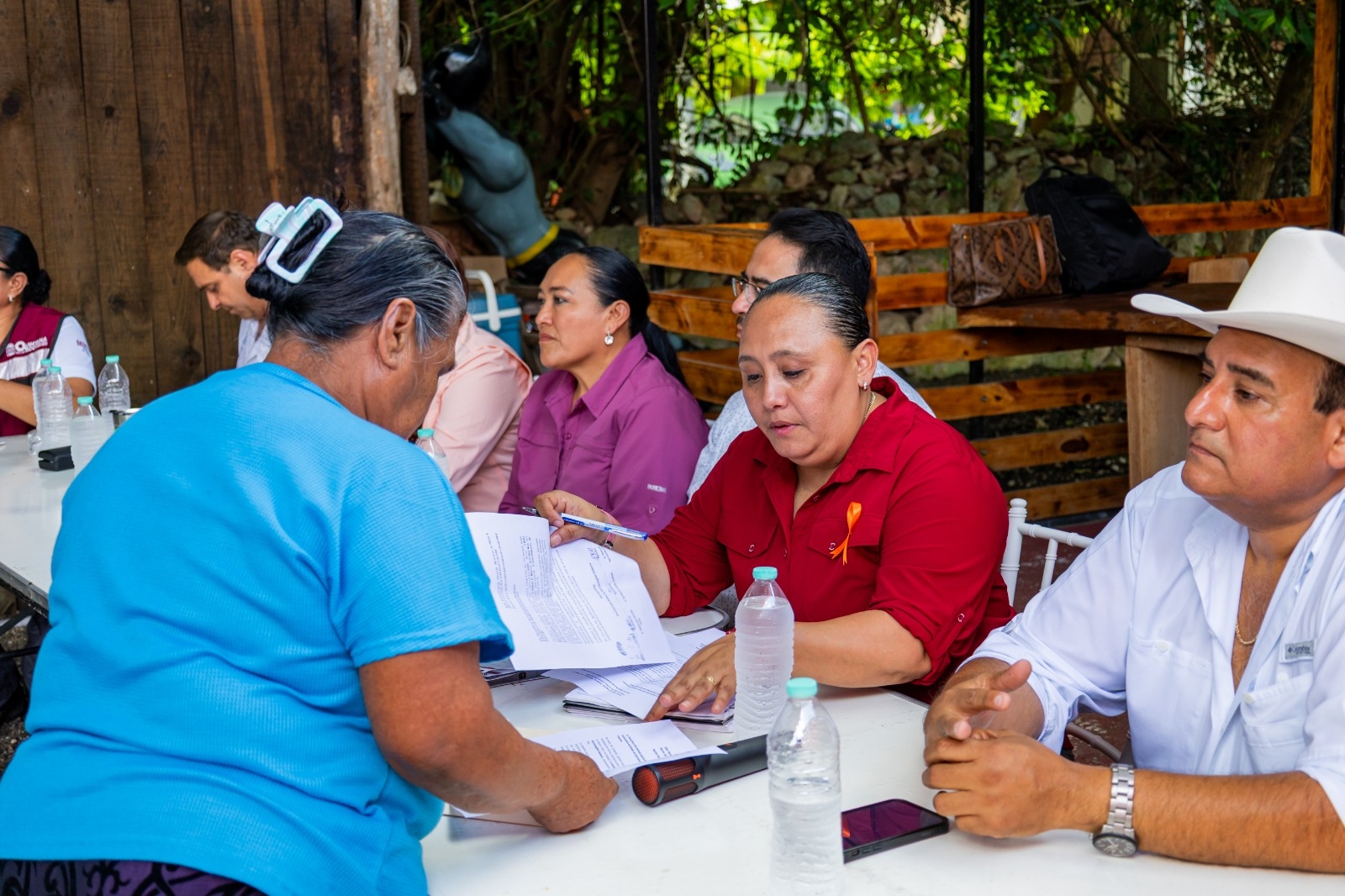Gobierno de Quintana Roo instala mesas de trabajo con comunidades