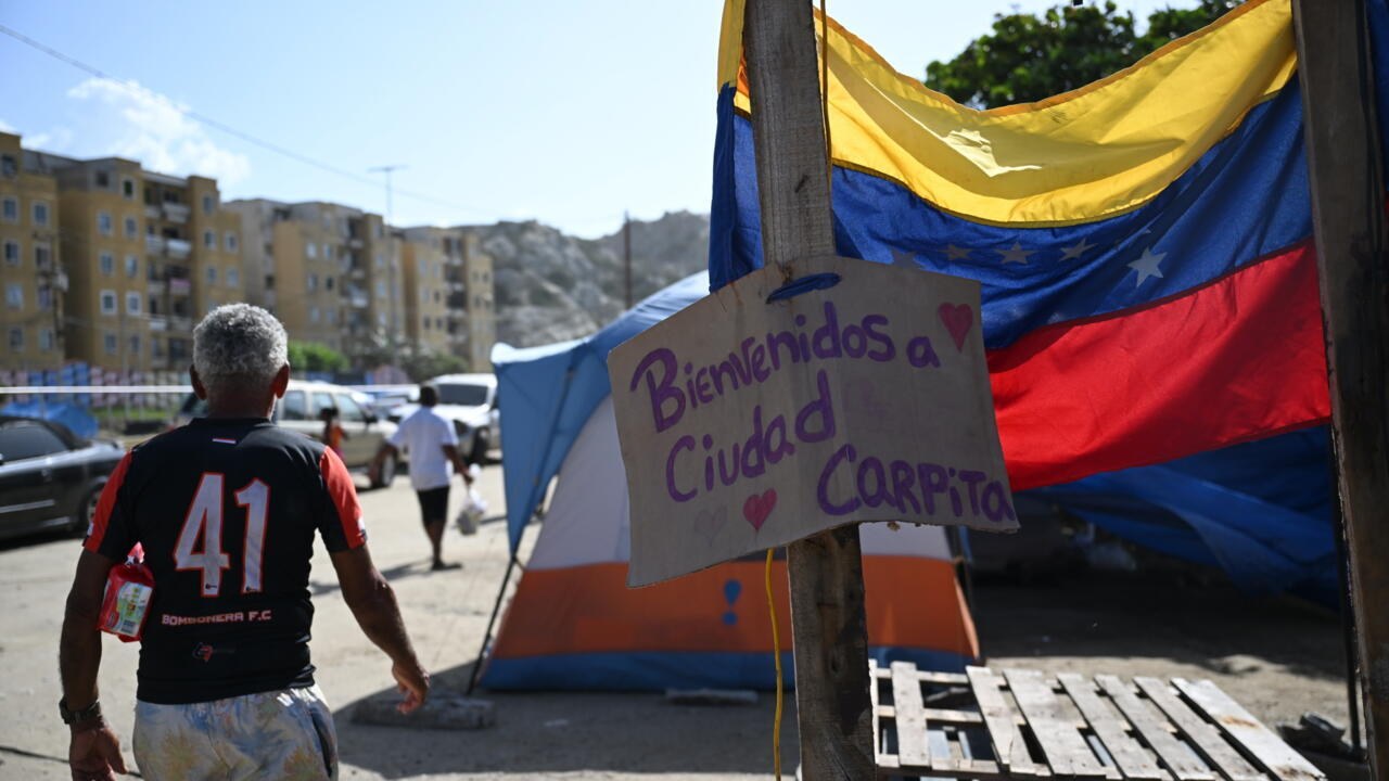 Venezolanos viven en refugios tras sismos en La Guaira