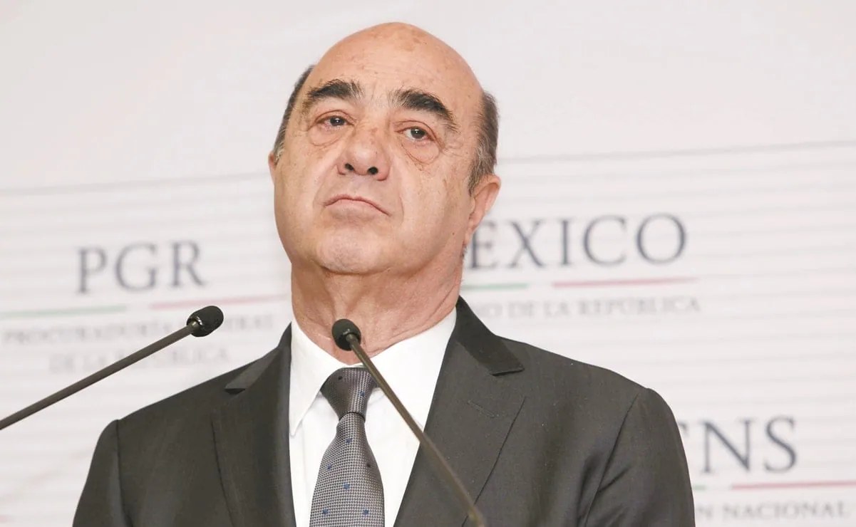 Retiran prisión preventiva a Murillo Karam en Reclusorio Norte