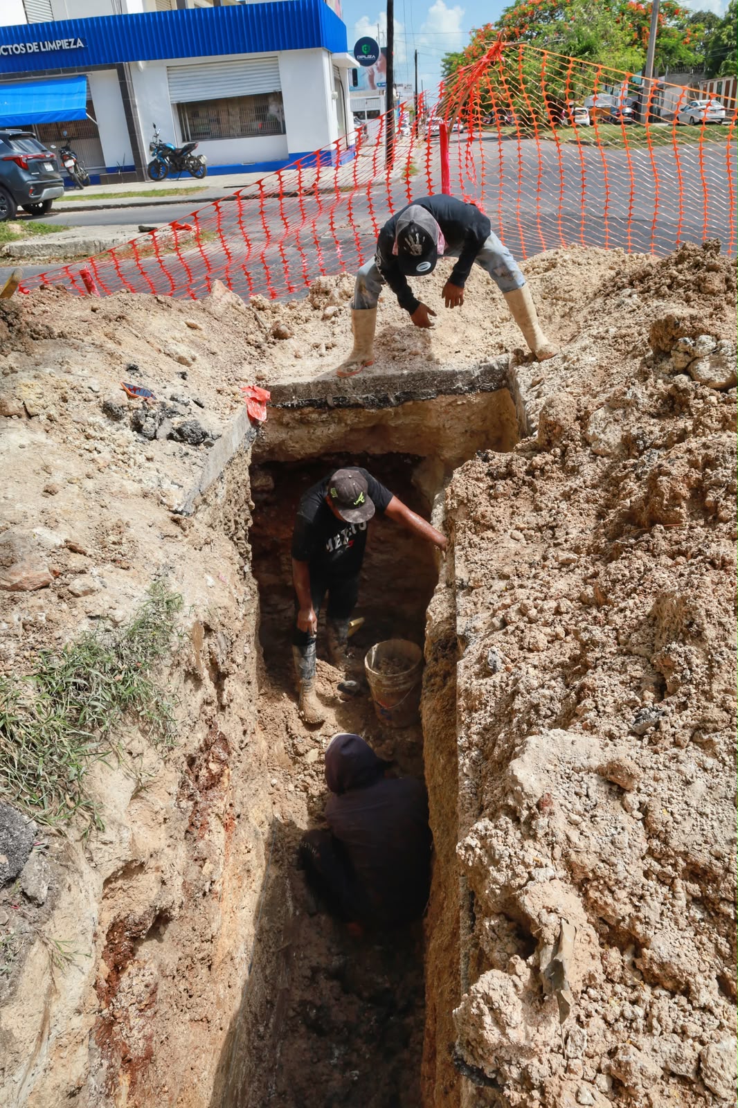 Inicia rehabilitación pluvial en avenida Juárez en Cancún