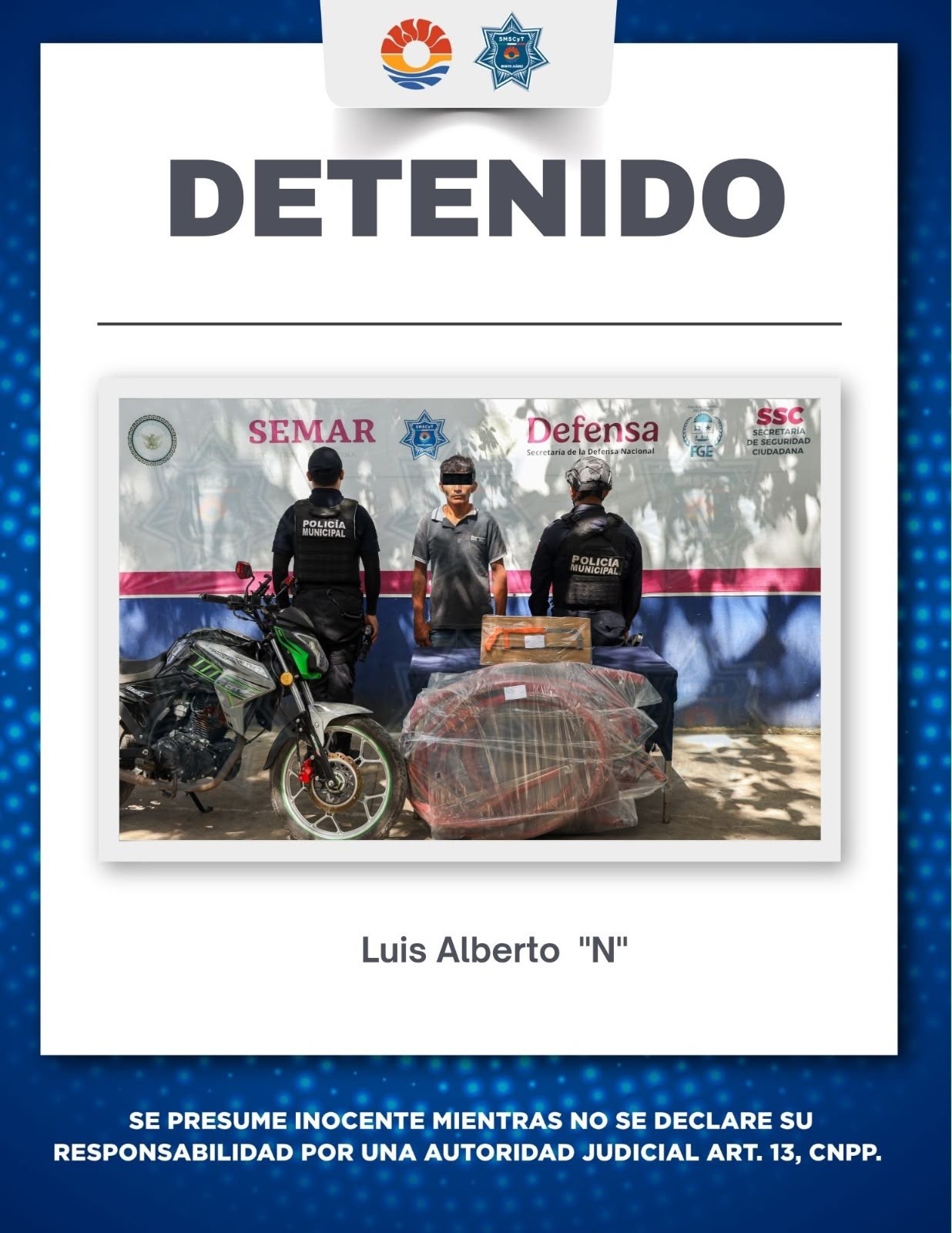 Policía Cancún detiene a hombre con motocicleta robada