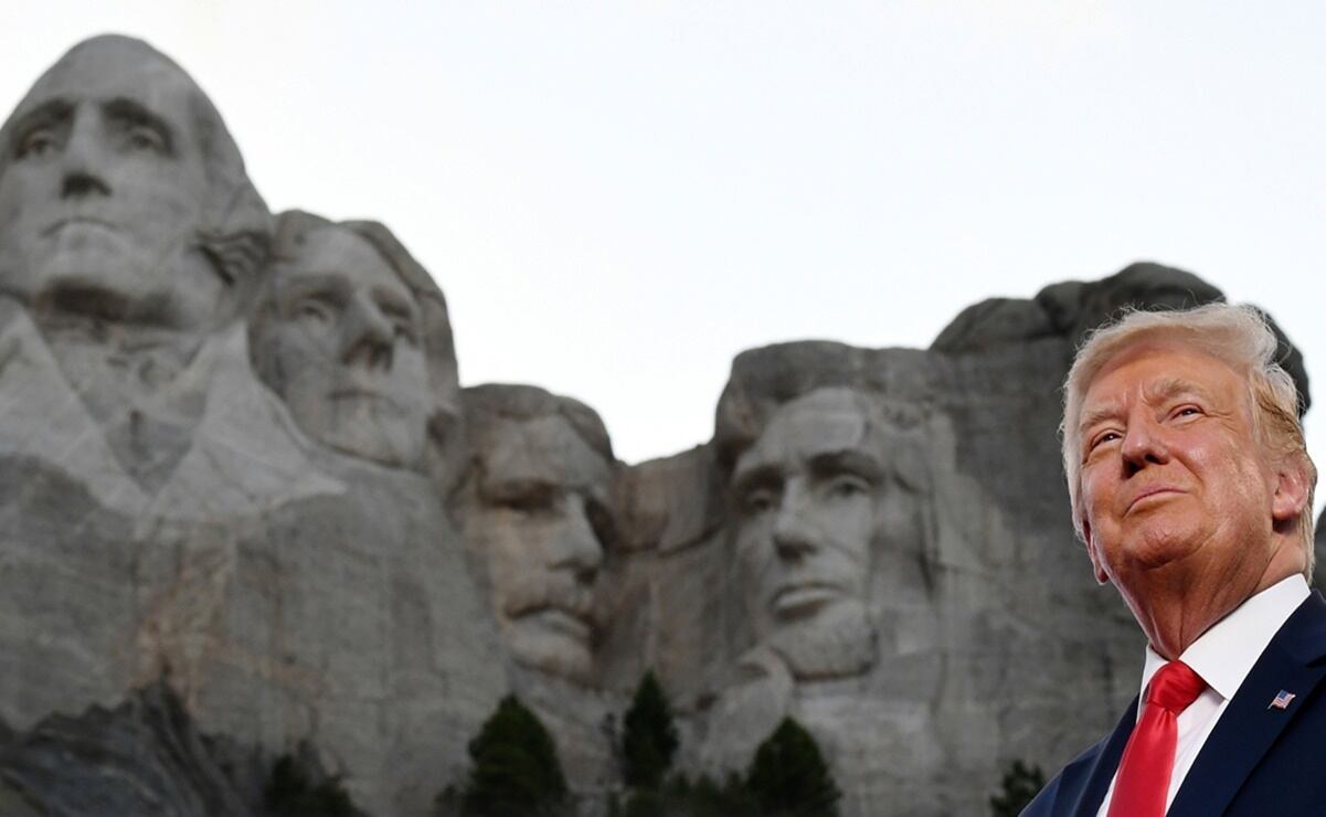 Trump viaja al Monte Rushmore para acto del 4 de julio