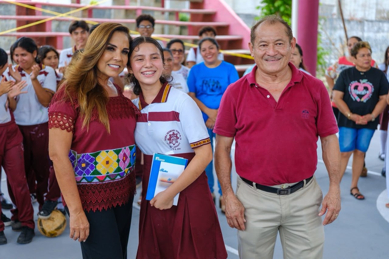 Cancún recibe nuevo domo en Secundaria Técnica 18
