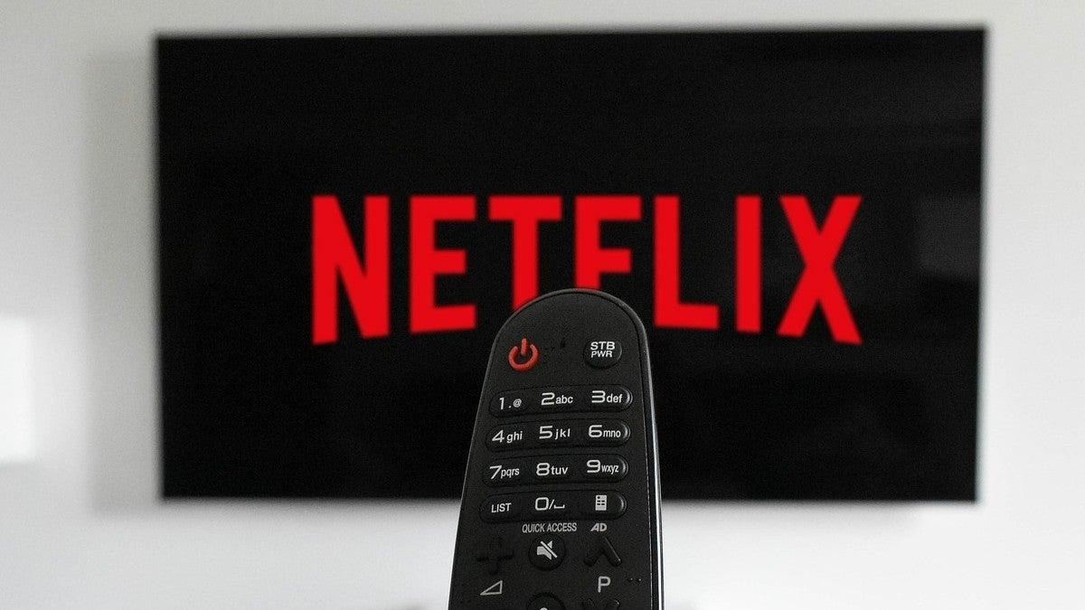 Netflix evalúa canales 24/7 y venta de servicios en su app