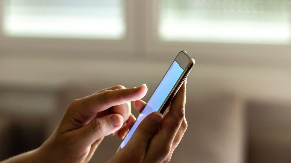 UE autoriza escaneo de chats para prevenir abuso infantil