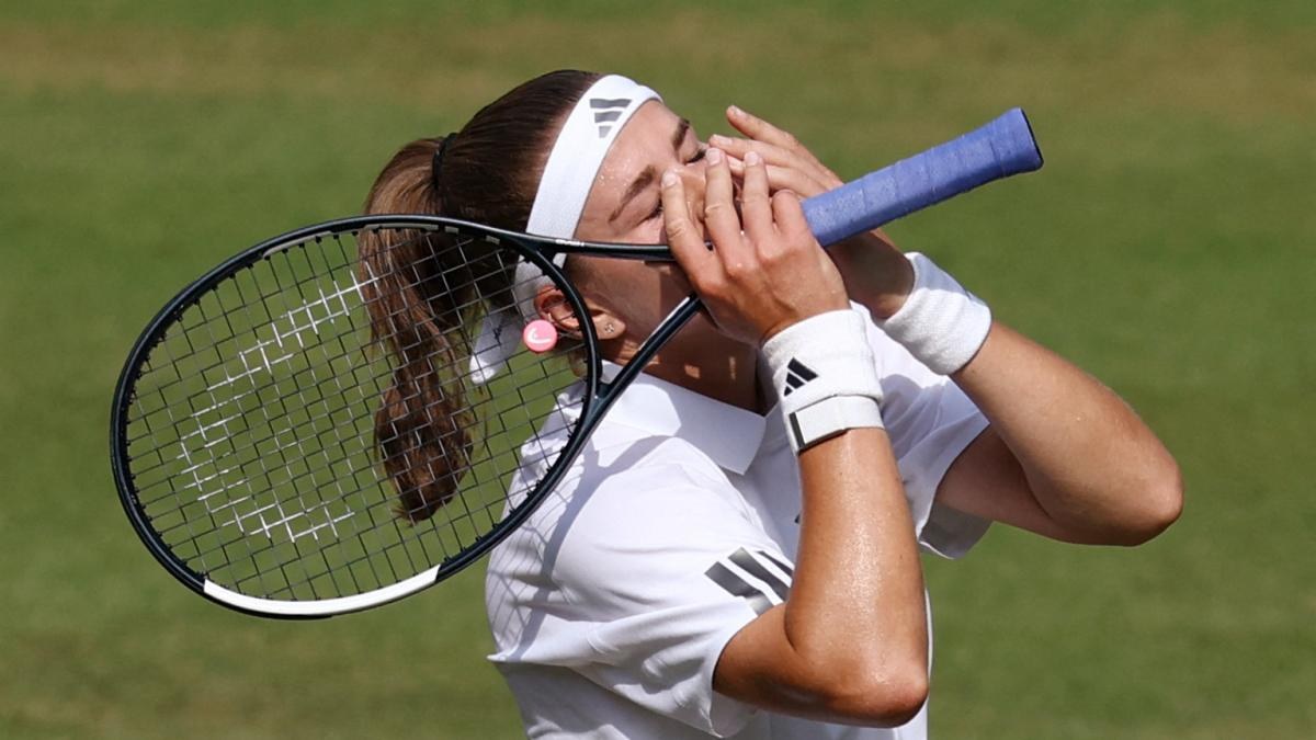 Karolina Muchová avanza a final de Wimbledon tras épico punto