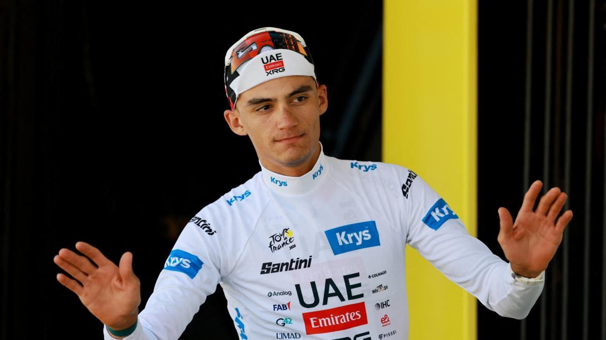 Isaac del Toro defiende tercer lugar en etapa 10 del Tour