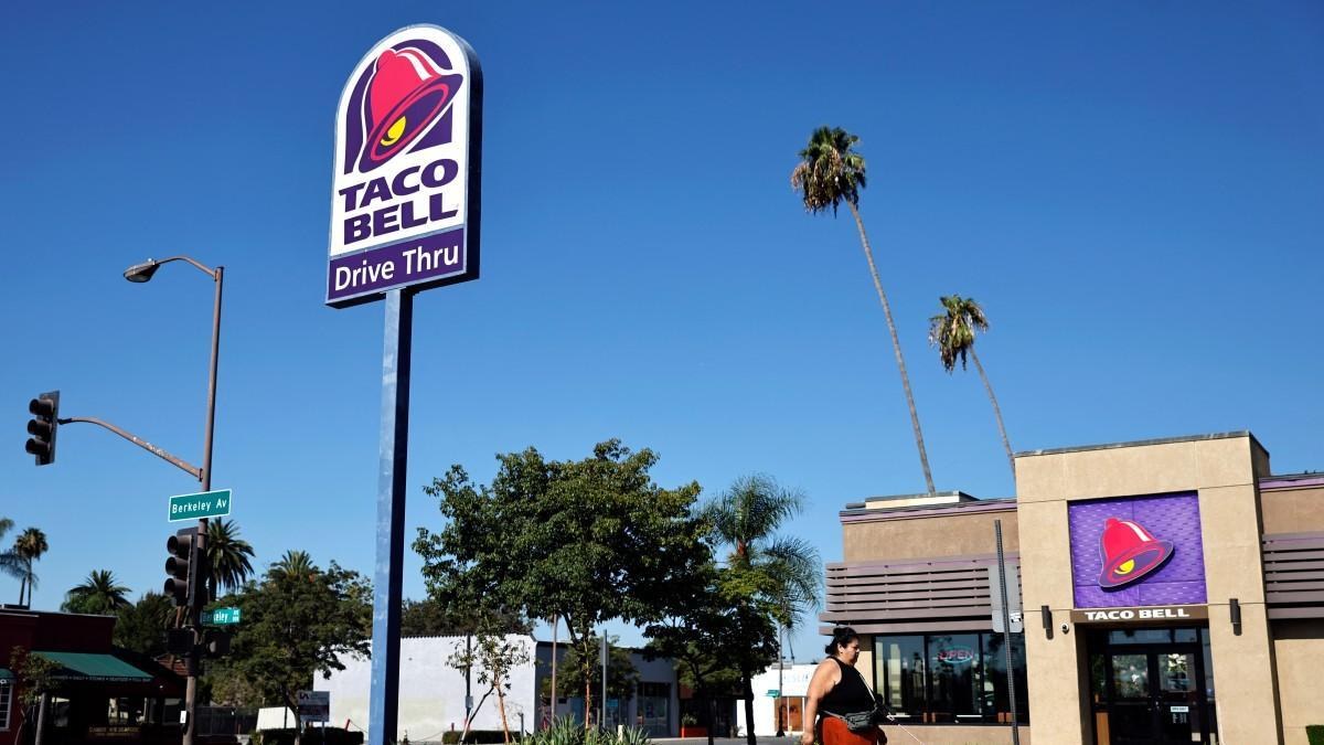 Demandan a Taco Bell por brote de diarrea explosiva
