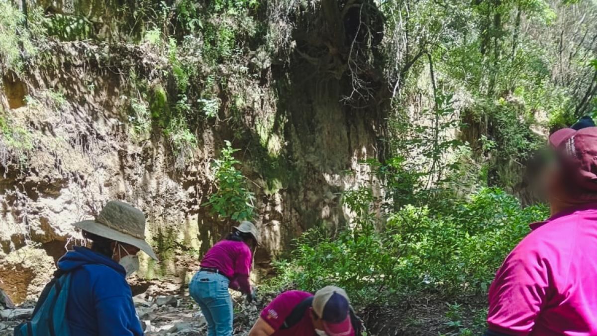 Retiran toneladas de residuos en río Alto Atoyac