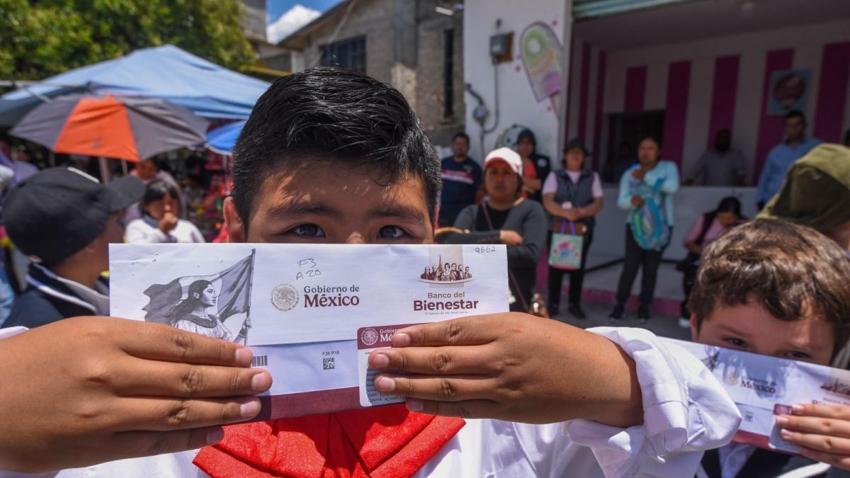 Beca Rita Cetina inicia pagos en agosto con calendario por apellidos