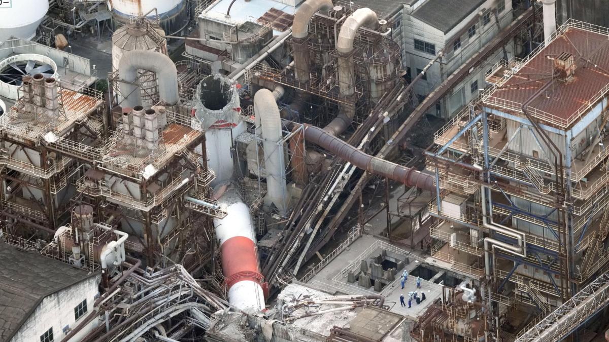 Terremoto en Japón deja desaparecidos en fábrica de papel