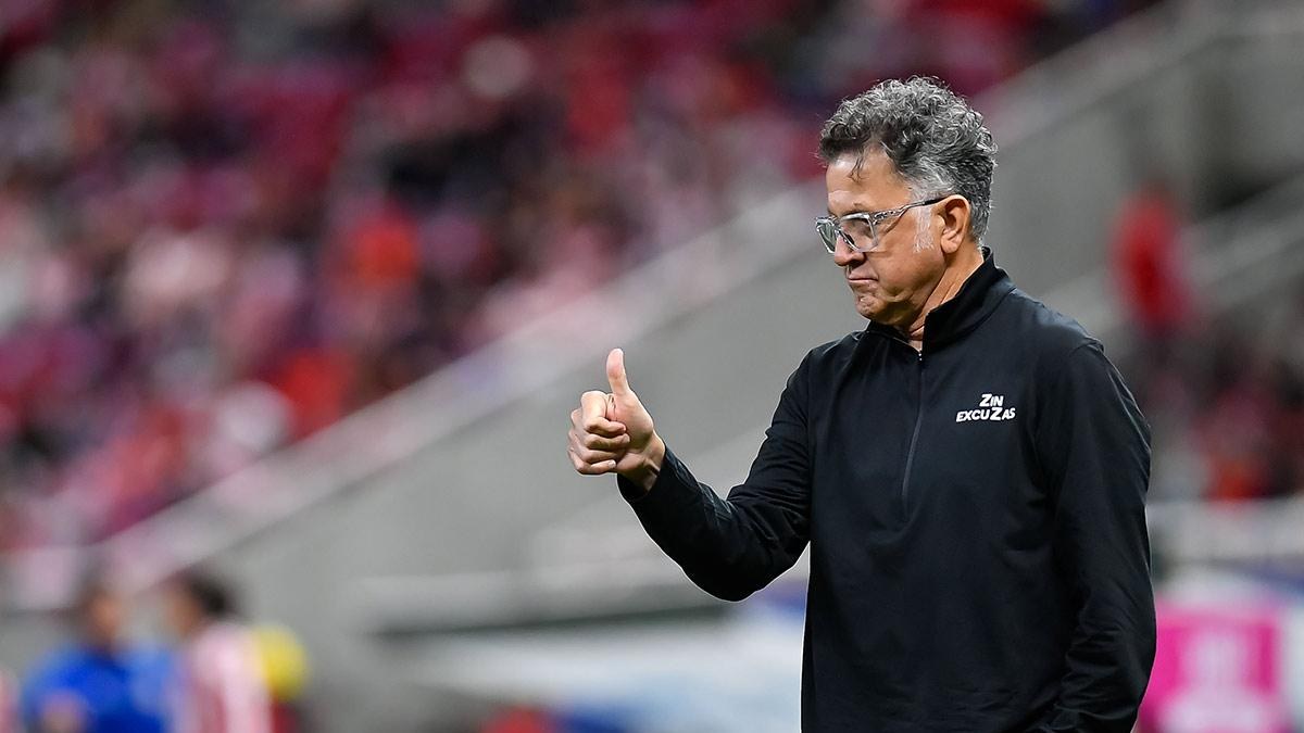 Juan Carlos Osorio, opción para técnico de Tigres en 2026