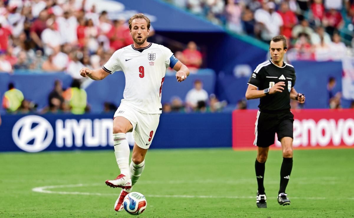 Inglaterra y Argentina disputan semifinal mundialista histórica