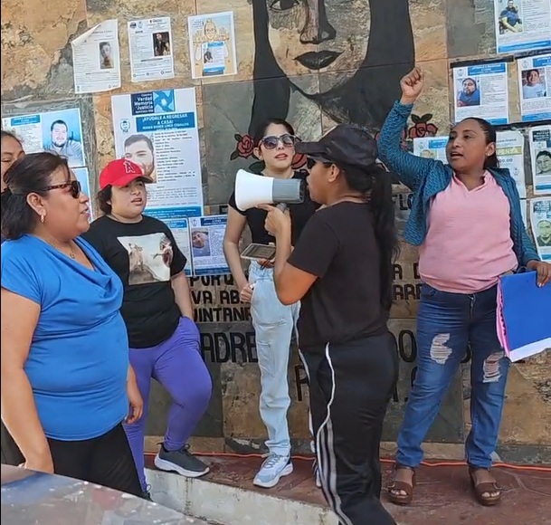 Víctimas mantienen plantón en Fiscalía de Chetumal