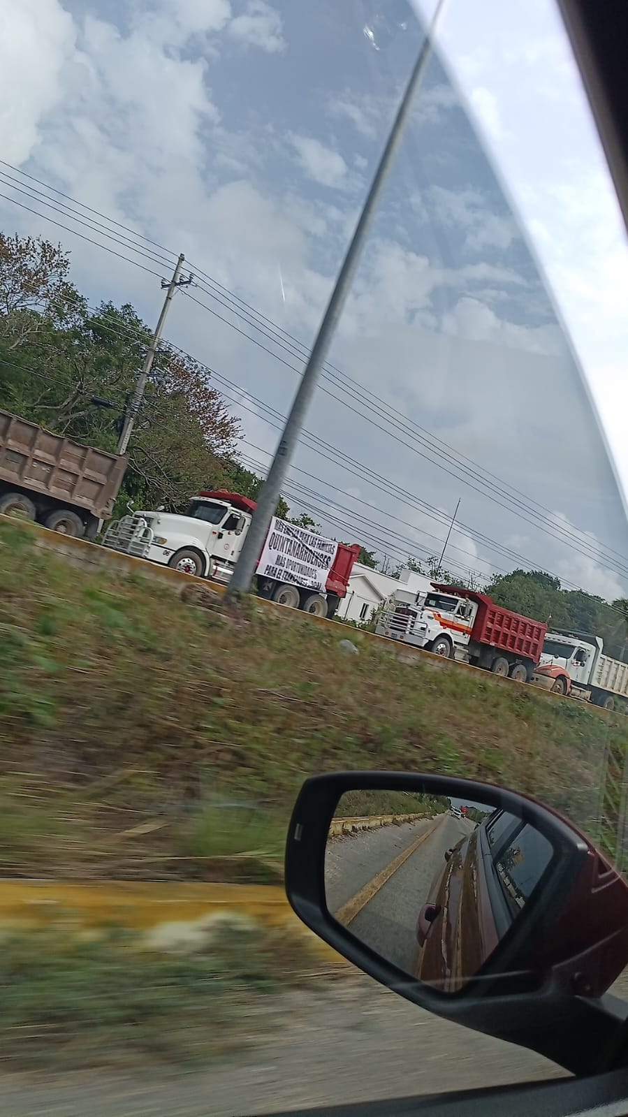 Transportistas de Quintana Roo suspenden caravana tras acuerdo