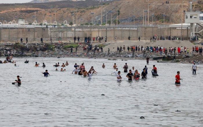 Recuperan 43 cadáveres tras entrada masiva en Ceuta
