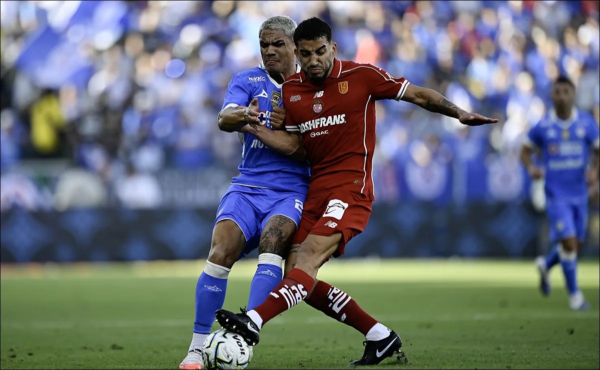 Toluca y Cruz Azul disputan el Campeón de Campeones 2026