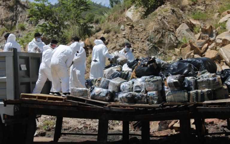 Incineran 3.5 toneladas de cocaína en Guerrero