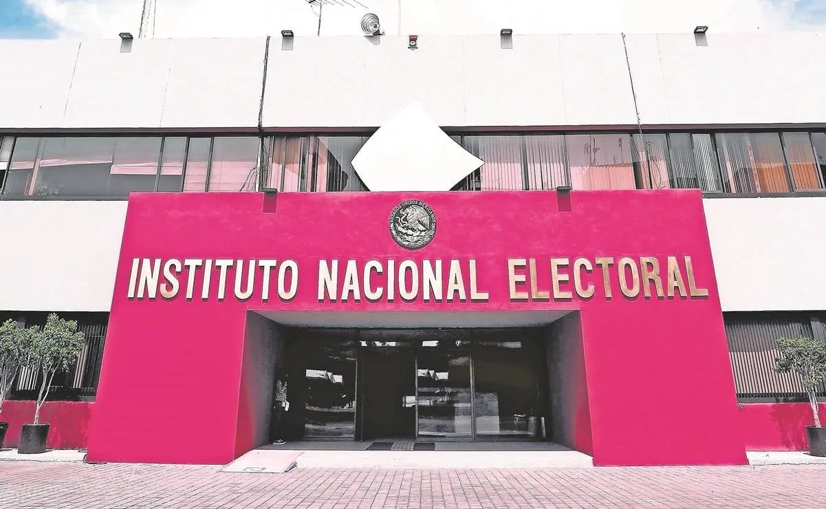 PRI denuncia censura del INE contra Morena como narcopartido