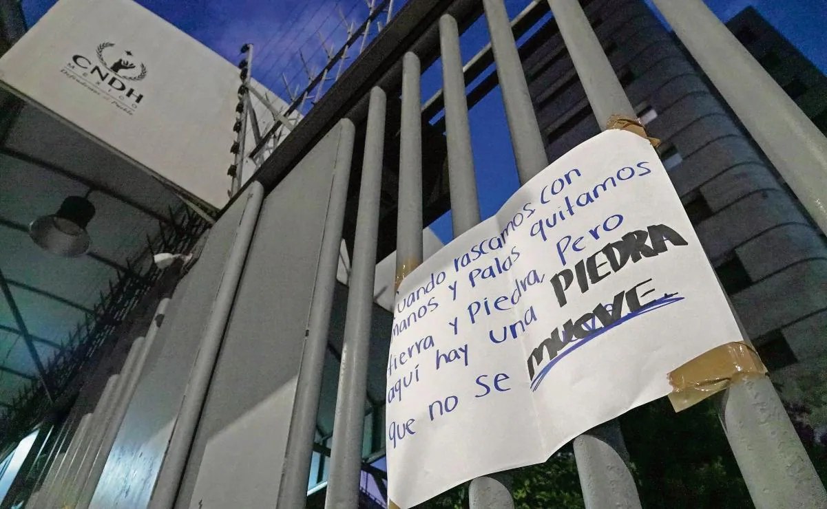 CNDH reporta 71% de aprobación sin divulgar encuesta completa