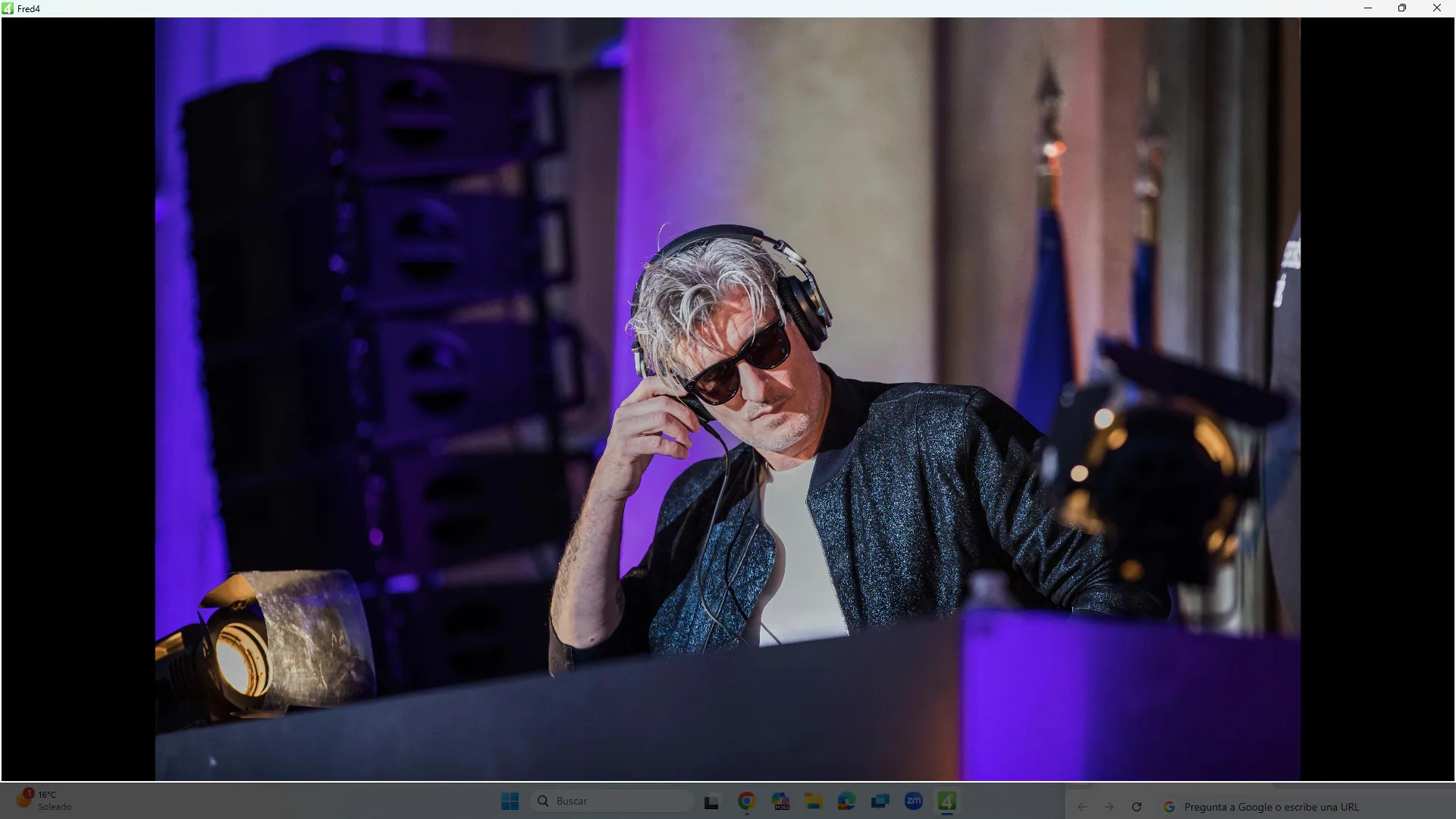 Hallan muerto al DJ francés Kavinsky en París