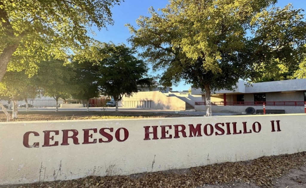 Fuga de tres internos activa operativo en Cereso 2 Hermosillo