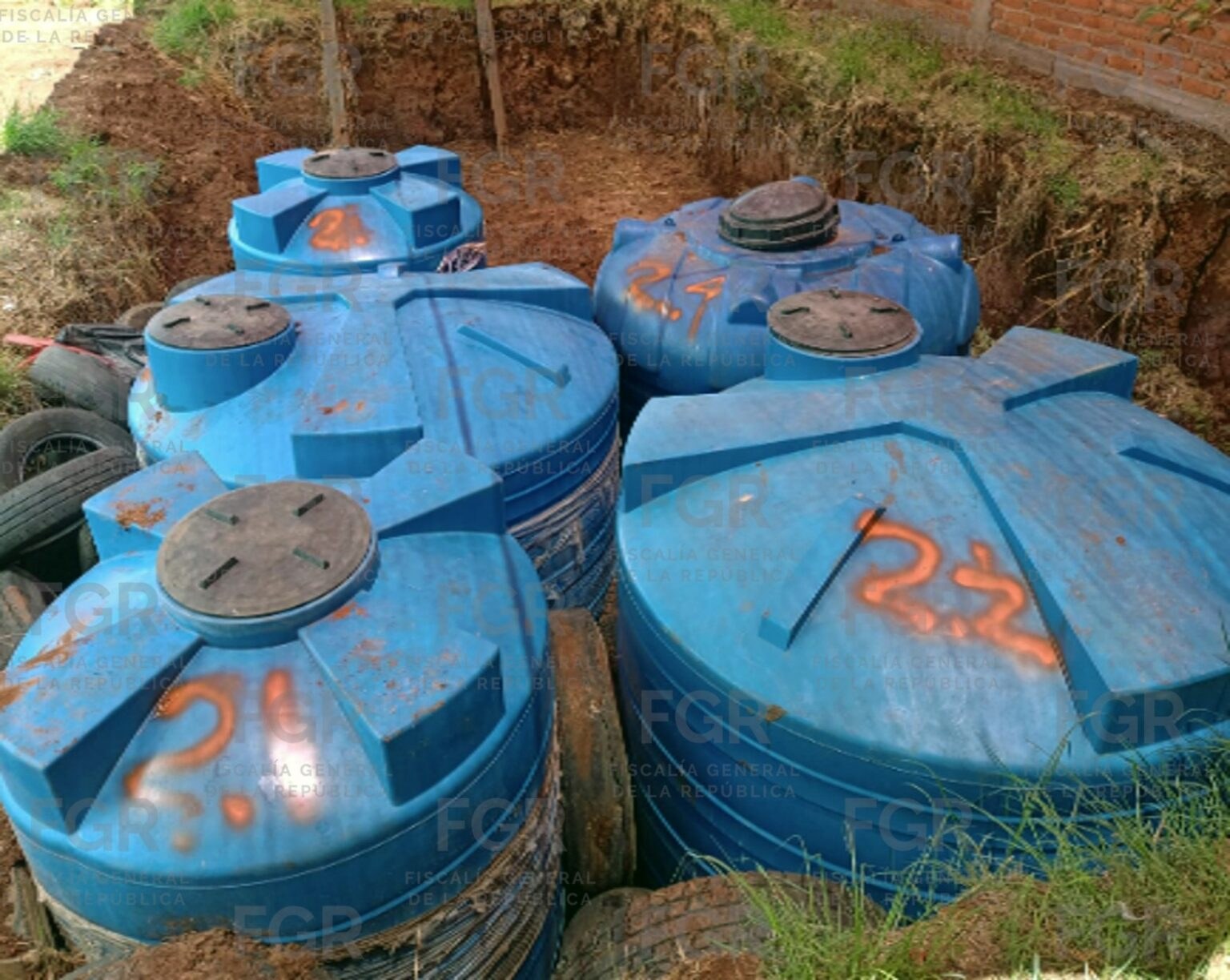 FGR detecta red con 144 millones litros de huachicol fiscal
