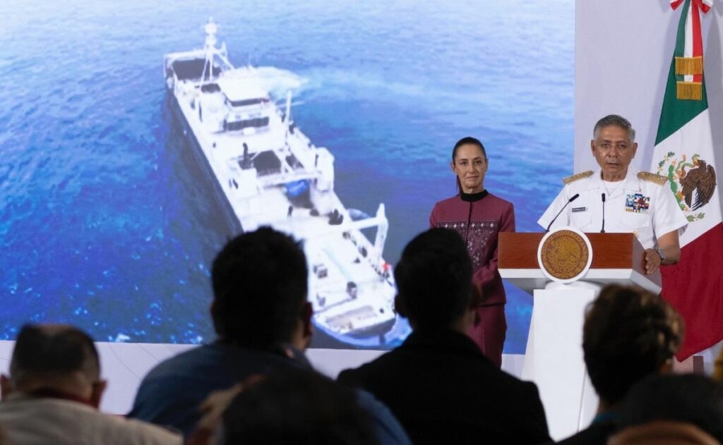 Gobierno invierte 2 mil mdp contra sargazo en Caribe mexicano