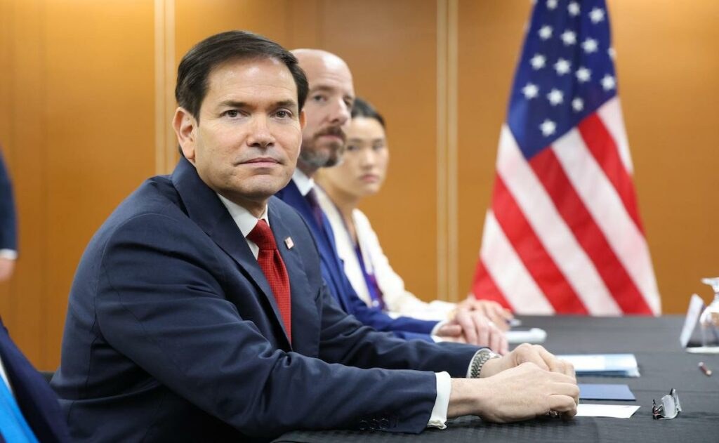 Estados Unidos restringirá visas por ciberestafas y sextorsión