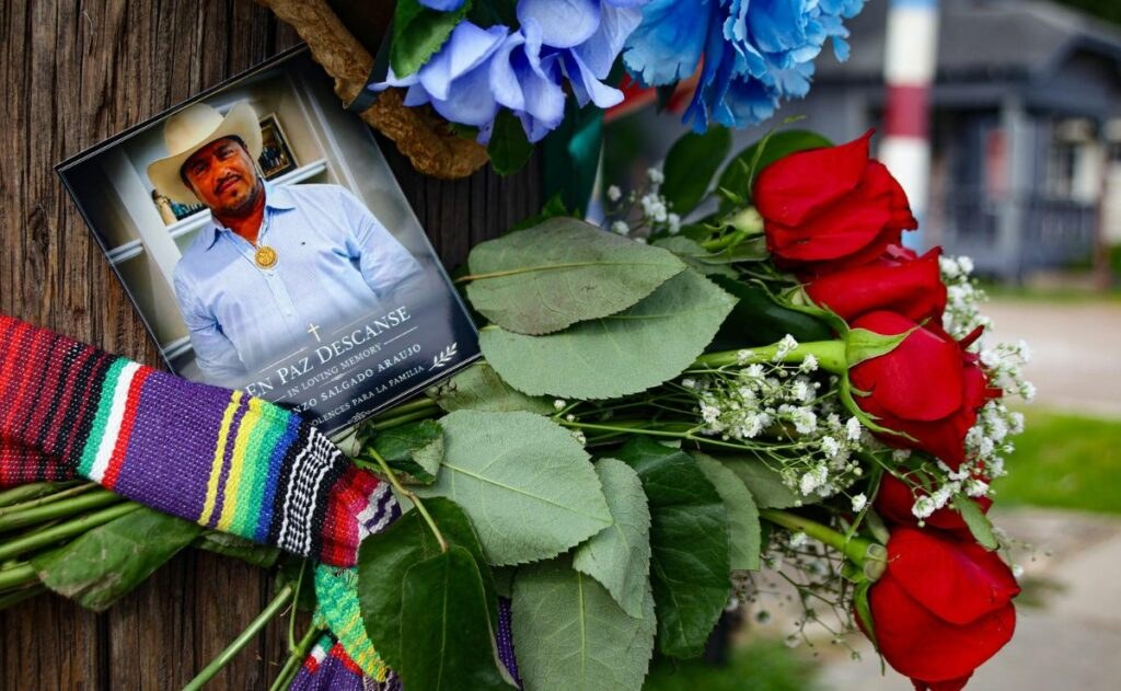 Demócratas exigen videos por muerte de migrante mexicano