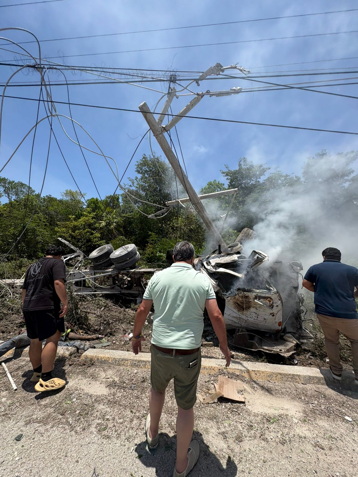 Dos mueren en choque en puente de Xel Ha