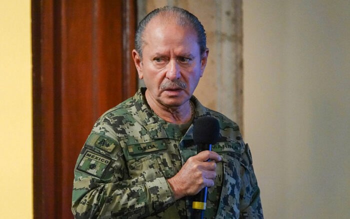 Vicealmirante pide declarar a exsecretario en caso huachicol