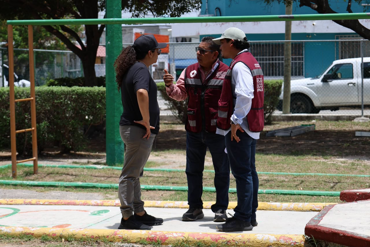 Brigada integral mejora parques en Supermanzanas 71 y 90