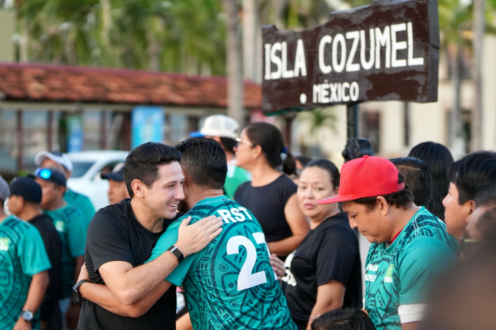 Cozumel envía más de 60 maestros a juegos en Chetumal