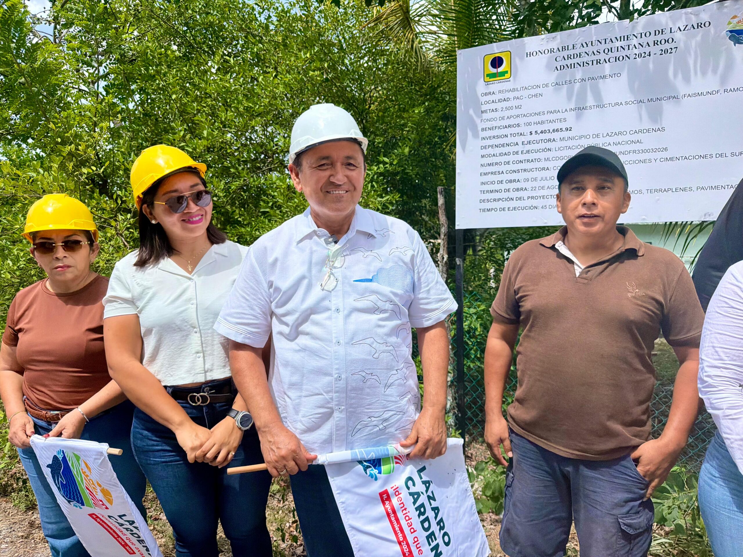 Lázaro Cárdenas invierte 5 MDP en pavimentación en Pac Chen