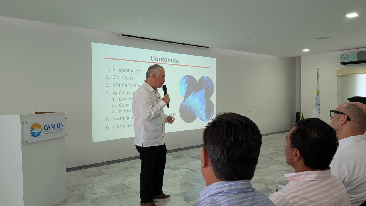 Travel Sentiment Index analiza turismo en Caribe Mexicano