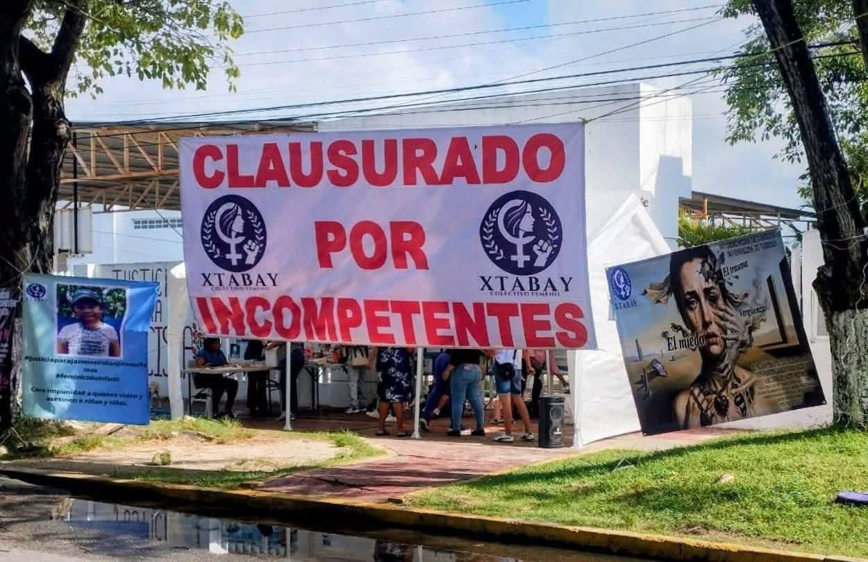Víctimas mantienen plantón en Fiscalía de Chetumal