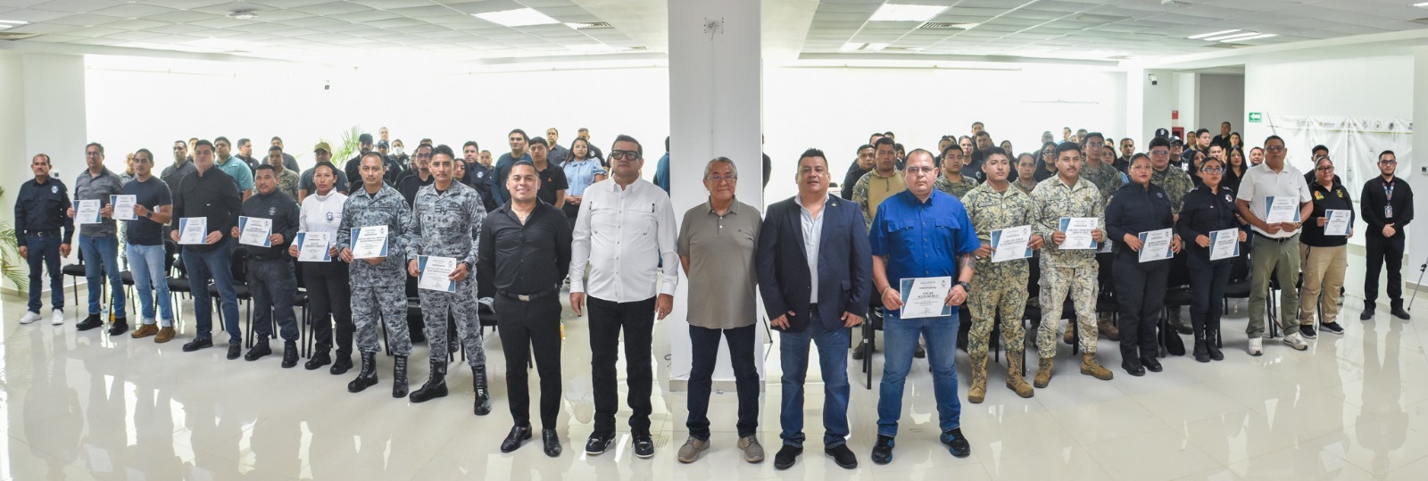 FGE capacita a 254 elementos en inteligencia criminal