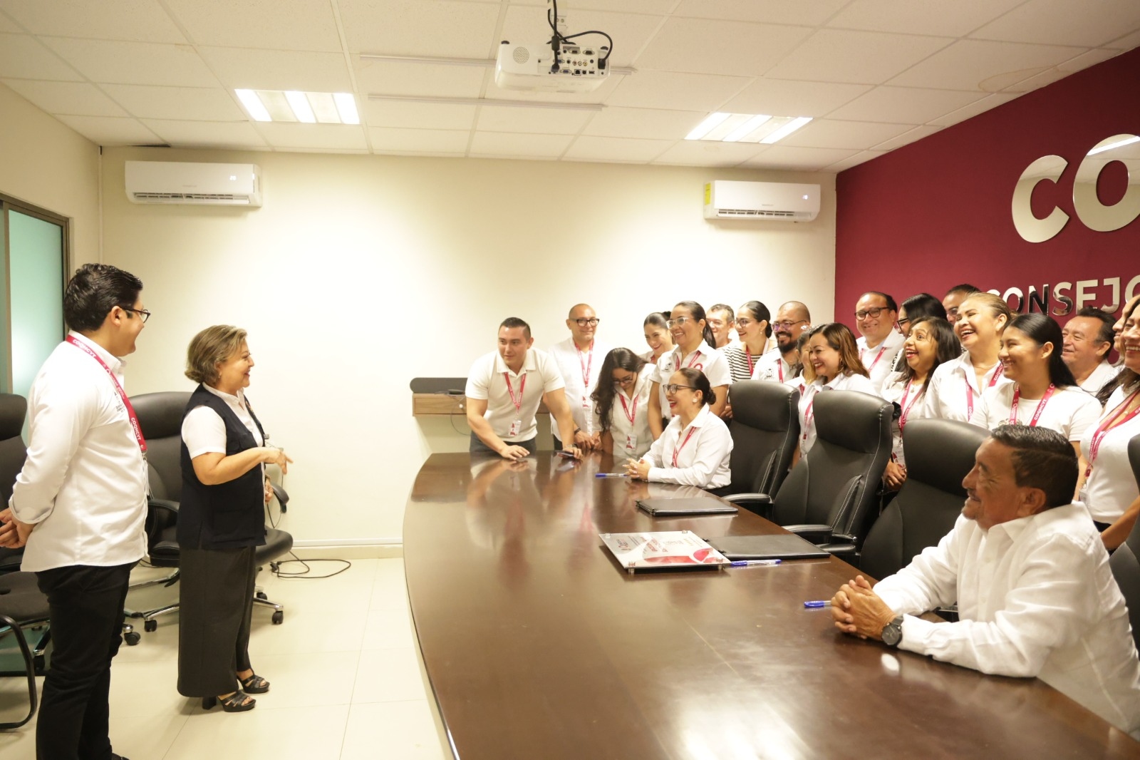 COQHCYT recibe Distintivo de Excelencia en Quintana Roo