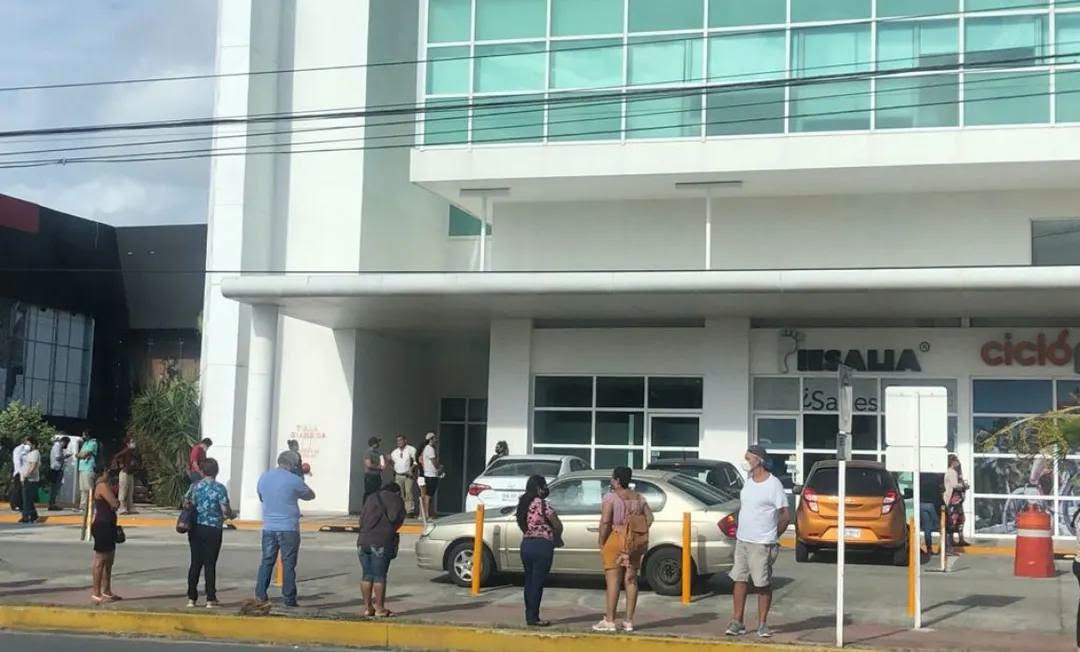 Incendio en SAT Cancún evacua a 342 personas sin heridos